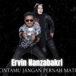 Foto: Vokalis grup musik rock Edane, Ervin Nanzabakri, kembali mempersembahkan karya solo terbarunya bertajuk Cintamu Jangan Pernah Mati. (Istimewa)